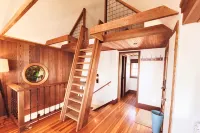 Romantic Waterfront/Fire Pit/Hot Tub/Mins. to Beaches & Restaurants/Pet Friendly - 4つ星