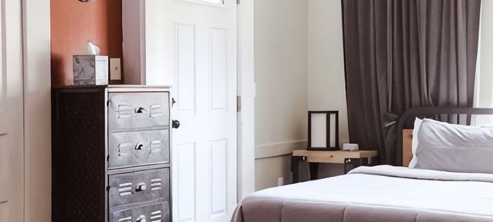 The Edge: Double King Bedroom Suite Hotels in Champaign