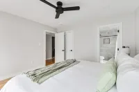 Modern 3-bedroom 3 bathroom Retreat - Balkoner