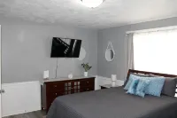3 bedroom 1 bath. less than a mile to Union Hospital - 3-Star