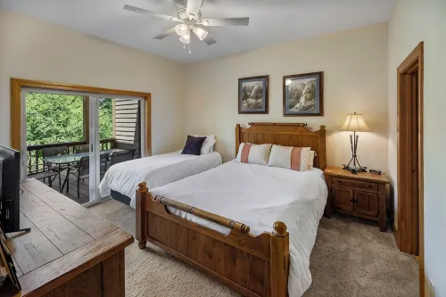 Large & Luxurious Condo in Smoky Mountain Country Club with Washer & Dryer! - Gym
