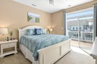 🏖️BAY VIEW TOWN HOME WEST OC SPACIOUS 3 BD/4 BA POOL  DOG FRIENDLY  FREEWIFI 🩴 - Pools