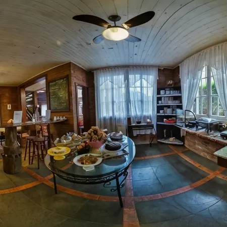 Aardvark Inn Pousada