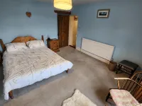 Character cottage (18c) on the edge of historic Belper Hoteles en Belper