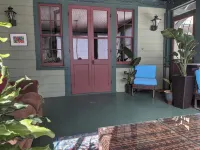 Adirondack Artist Retreat -spacious 5 bedroom w/ 9 person hot tub and more! - 4 estrellas