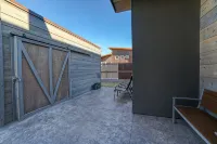 3B/2B Modern Downtown Moab Townhouse - Great Location - Bathtub