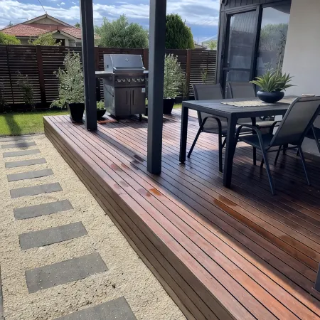5 minute walk to Beach and close to Dromana