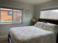 Bear Canyon Cottages - Garden House - Bungalows