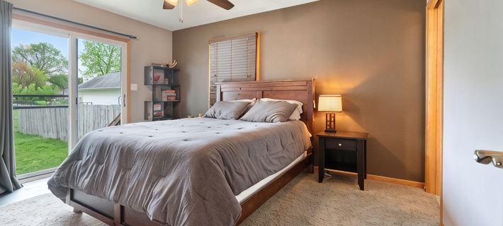 Family Getaway 2BR/2BA with Sauna - Air Hockey - Bar Hotels in Waterloo