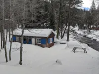 Riverfront Cottage 5 Minutes from Palisades Tahoe 10 minutes to Lake Tahoe - 3 tähden