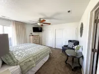 Modern Resort Condo - Pools, Courts & Scenic Views - Scenic