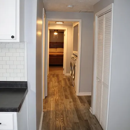 Centrally Located 3 Bdrm 2 Bath Quaint House with a Yard. Pet Friendly.
