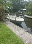 Charming Waterfront Canal Home in beautiful Old Homosassa! 5 Kayaks, Dock, Bikes - 3 stjerner