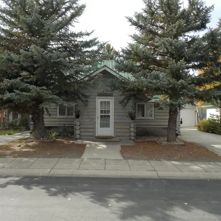 The White Buffalo rustic cabin located in the middle of West Yellowstone, MT