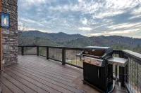 🌄Unforgettable Views!! Huge Luxury Lodge with Firepit! - Lodges