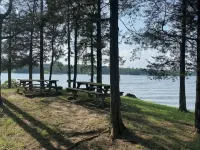 Lake house with Arcade games near Hudson-Catskills - Wifi