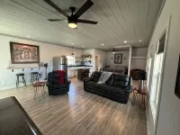Ranch Hand Cabin in Llano Texas - Chalets