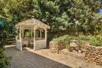 Stoddard House ~ Walk to Downtown Napa - บังกะโล