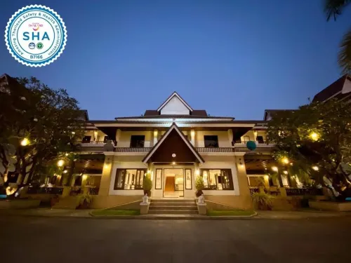 Suansin Lanna Hotel - parking