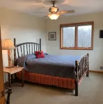 THE BLISS-Lake & Mountain View’s, 5 bedrooms 3 1/2 bathrooms in Lake Harmony. - Mountain view