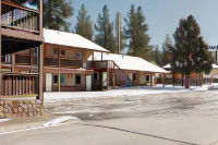 Vintage Lakeside Inn - parking