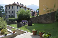 Cernobbio Residence - parking