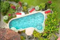 Casitas Del Rio Riverfront Nature Lodge - Sloth Luxury Villa - Villas