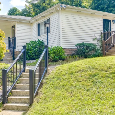 Luxurious Morgantown Retreat w/ Stunning Views!