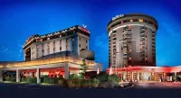 Valley Forge Casino Resort - С бассейном