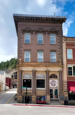 The Bank Hotel Deadwood Отели рядом с достопримечательностью «Days of '76 Museum»
