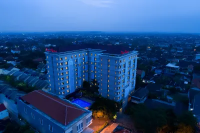 The Alana Hotel & Conference Center Malioboro Yogyakarta by ASTON Hoteles cerca de Borobudur Silver