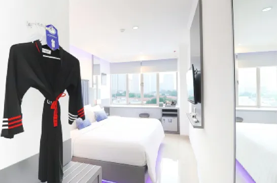 Moritz Biz Gandaria Hotels near Pasar Mayestik