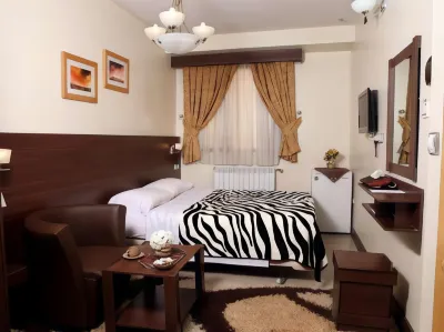Part Hotel Isfahan Hotels near فروشگاه شبکه پرداز