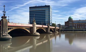 Quay Apartments Clarence House