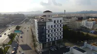Platinum Alkhamseen