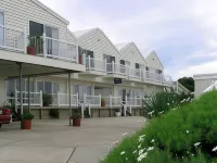 A Great Ocean View Motel