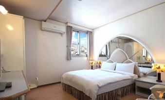 Traveler Hotel 썸네일
