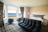 Poseidon's Inn Hotels in Elgin