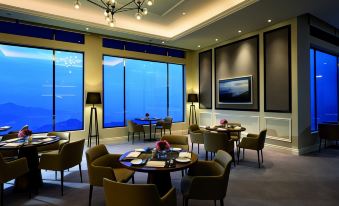 1. Resorts ..