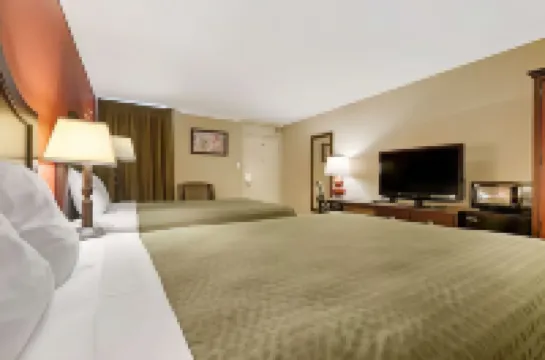 Days Inn by Wyndham Hinesville Near Fort Stewart Hotels in Hinesville