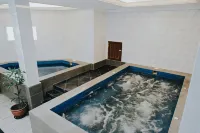 Adhiwangsa Hotel - Romantic