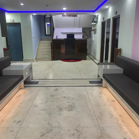 Royalwood City Inn