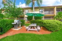 Alhambra Villas Hotels in Poinciana