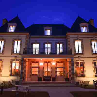 Résidence Château du Mée · Appart Hôtel Mée Hotel Exterior