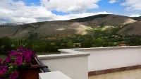 Casale con 8 appartamenti autonomi-A 4 km da Sulmona