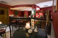 Swiss Inn Nile Hotel - bars