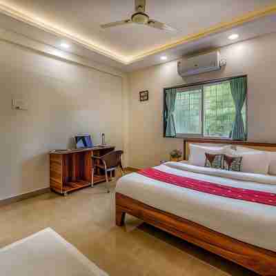 CosmicStays On Air Villa - Best Lakeview of Lavasa Rooms