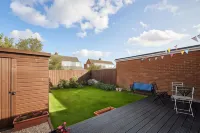 Host & Stay - Sands Walk Cottage Hotels near Beardmore Park