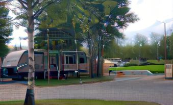 100 Mile Motel & RV Park