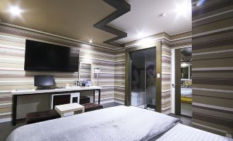 1. 울산 범서읍 V..